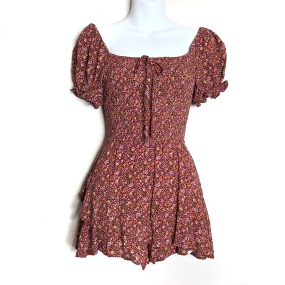 Altar'd Stater Red Floral Print Ruffled Smocked Romper Women's Suze Small - Picture 11 of 11